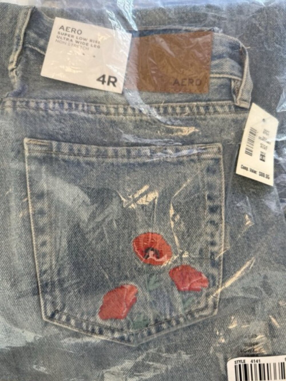 Aeropostale AERO Super Low-Rise Ultra Wide Leg Embroidered Poppy Jean size 4R - Picture 3 of 3